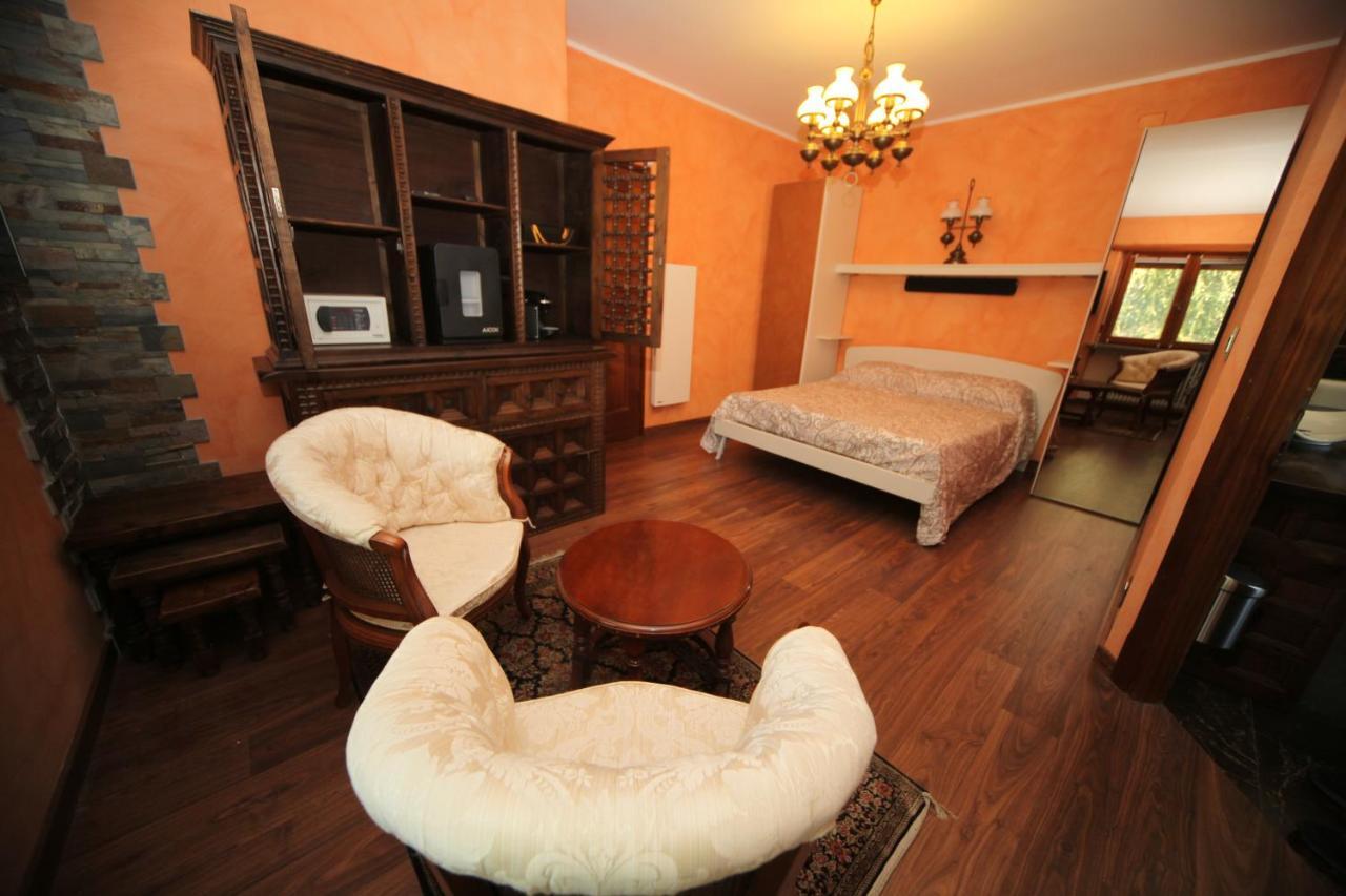 Double Room with Spa Bath